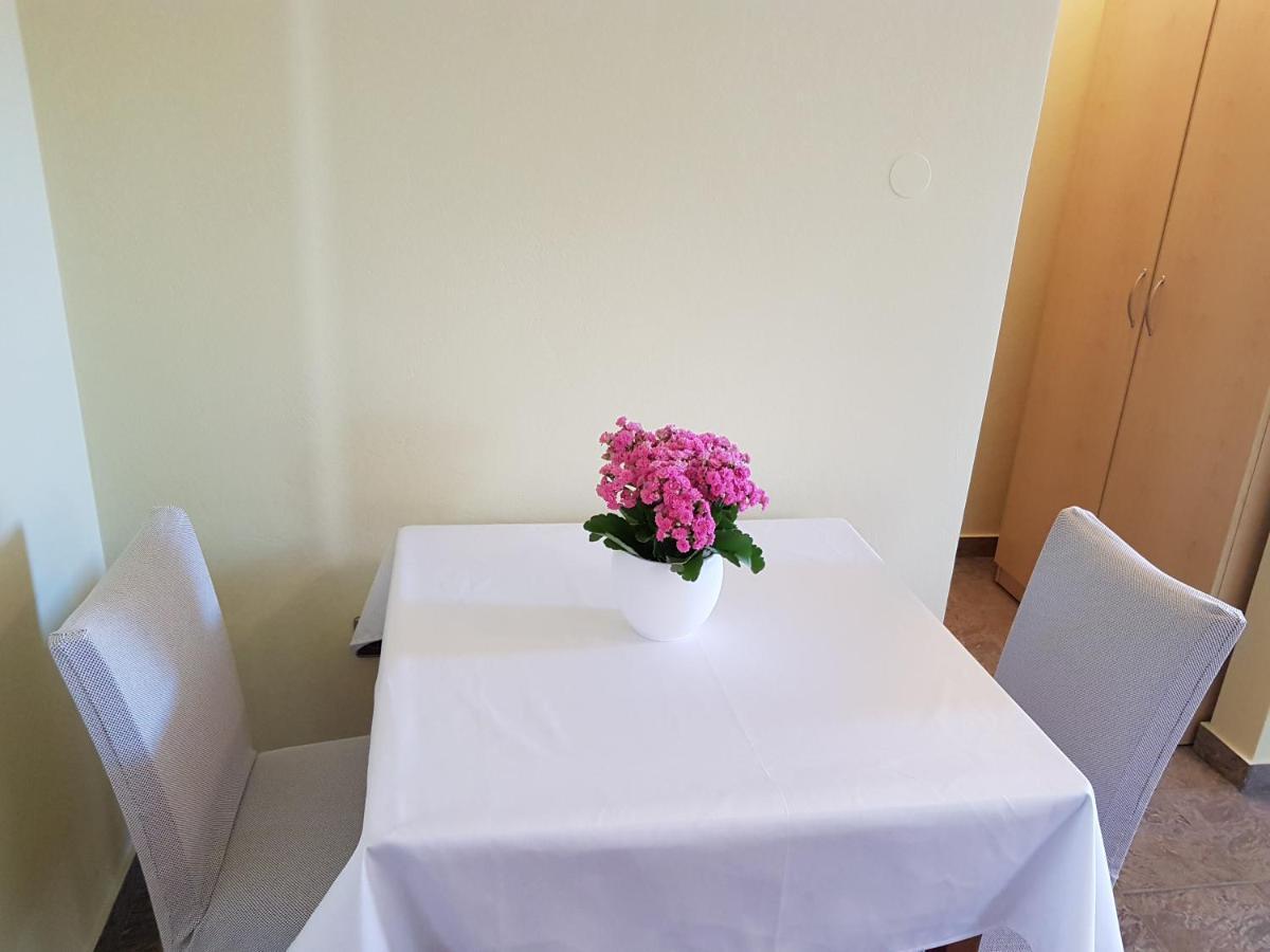 Cosy Villa Near The Beach زادار المظهر الخارجي الصورة